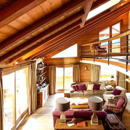 Chalet Sleeps 12 Wifi