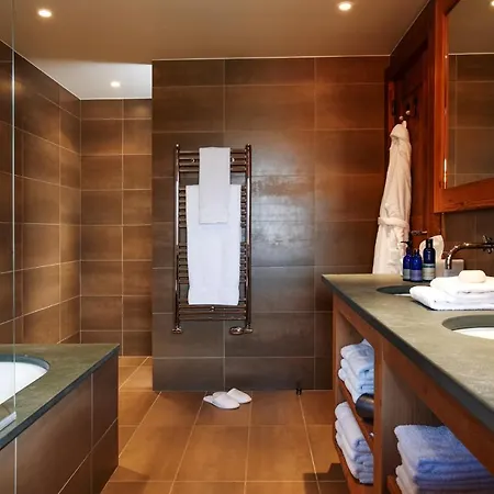 Chalet Sleeps 12 Wifi * Mussillon
