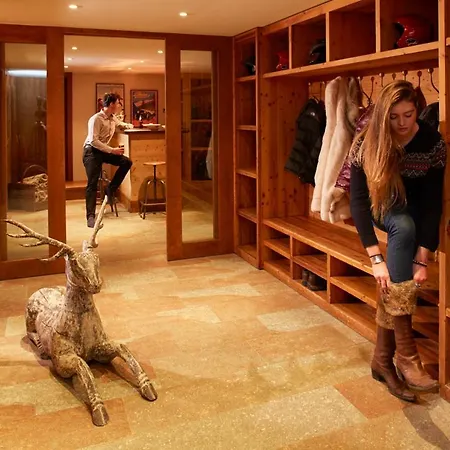 Chalet Chalet Sleeps 12 Wifi