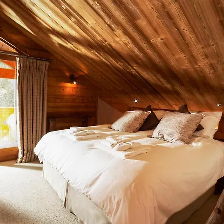 Chalet Chalet Sleeps 12 Wifi